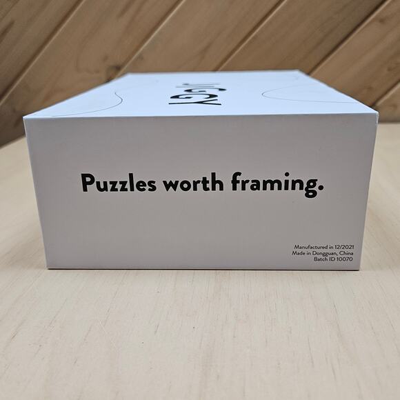 500 piece Menorah Art Puzzle Woman Owned Publishing Pieces in Bag, Box w/drawer - Picture 2 of 8